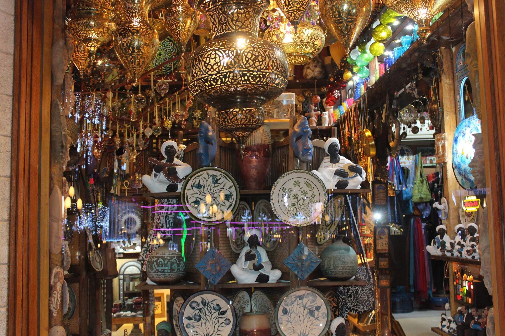 بعد وصول أولى الرحلات... رسائل مدراء الفنادق والعمال بشرم الشيخ إلى السياح الروس بعد وصول أولى الرحلات... رسائل مدراء الفنادق والعمال بشرم الشيخ إلى السياح الروس - سبوتنيك عربي, 1920, 11.08.2021