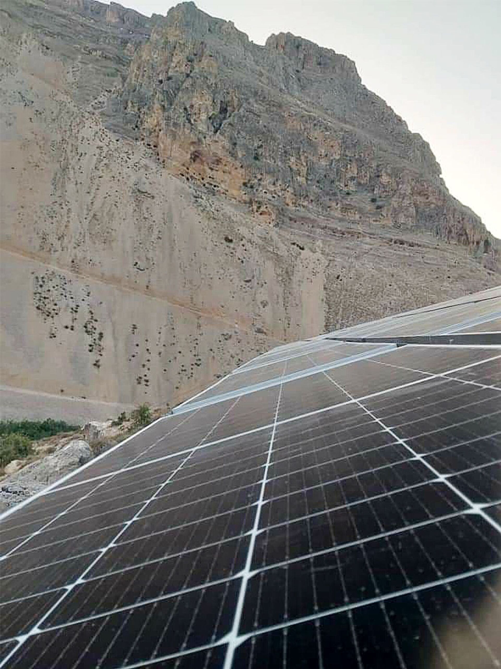 الشمس تضخ المياه وتنير الطرقات في الأرياف السورية - سبوتنيك عربي, 1920, 16.08.2021