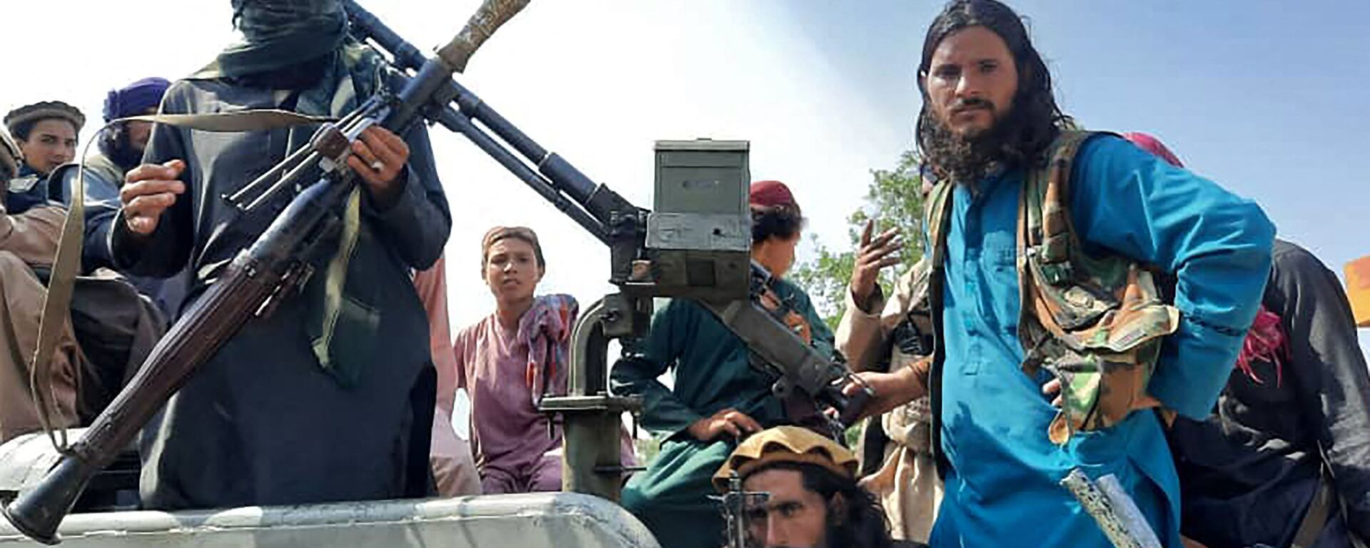 مسلحي حركة طالبان الأفغانية خلال عملياتها العسكرية التي قادت للسيطرة على العاصمة كابول في 15 أغسطس 2021 - سبوتنيك عربي, 1920, 25.08.2021