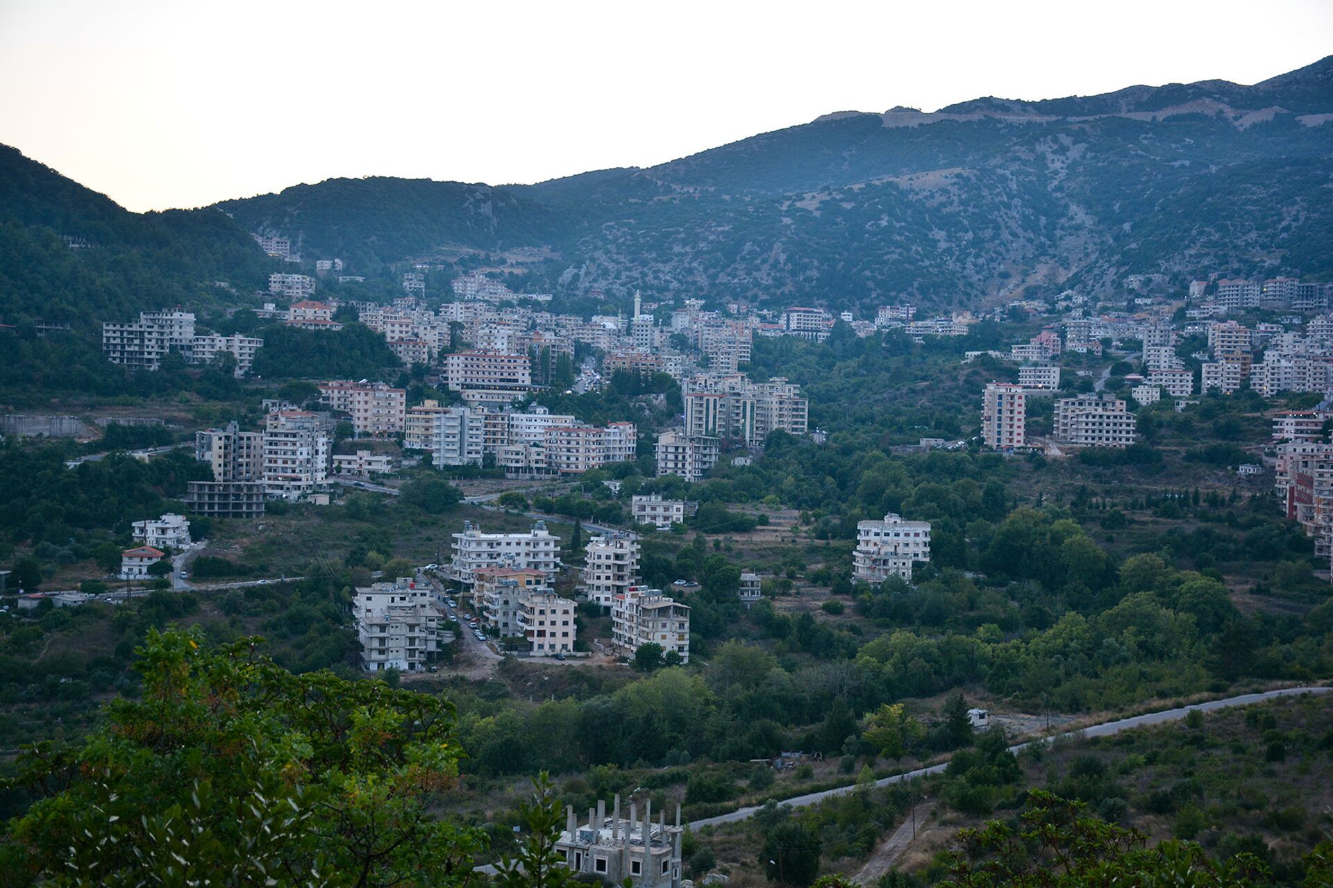 اللاذقية السورية تحتضن أول تلفريك سياحي على الحدود التركية... فيديو - سبوتنيك عربي, 1920, 19.08.2021