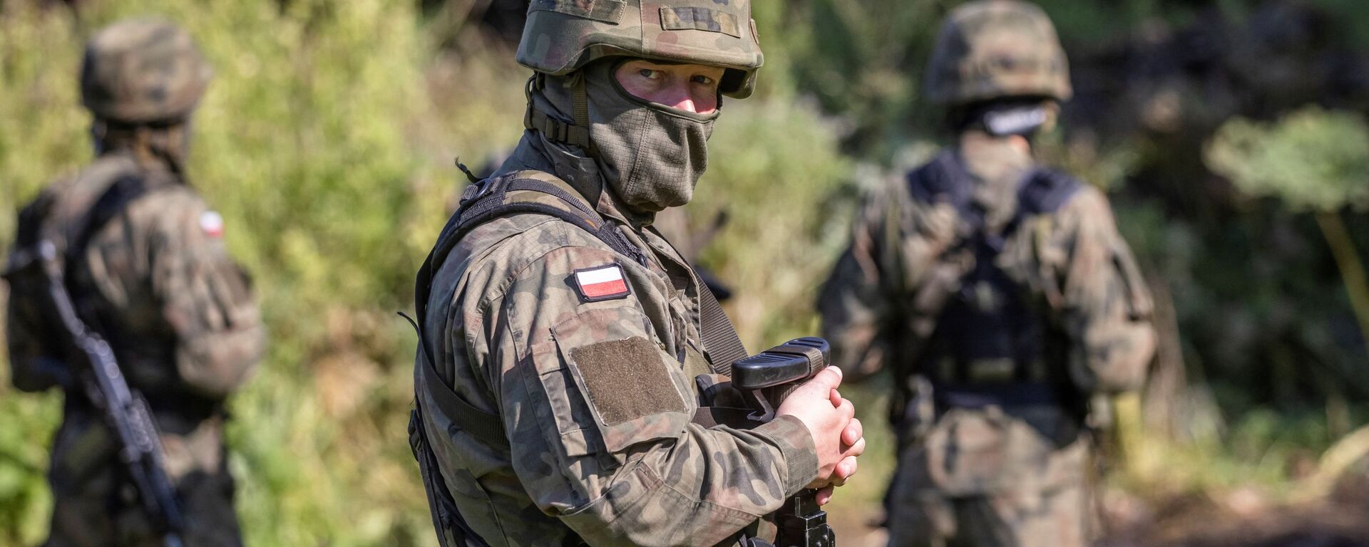 انتشار قوات حرس الحدود البولنديين على الحدود بين بولندا و بيلاروسيا، 18 أغسطس 2021 - سبوتنيك عربي, 1920, 20.07.2023