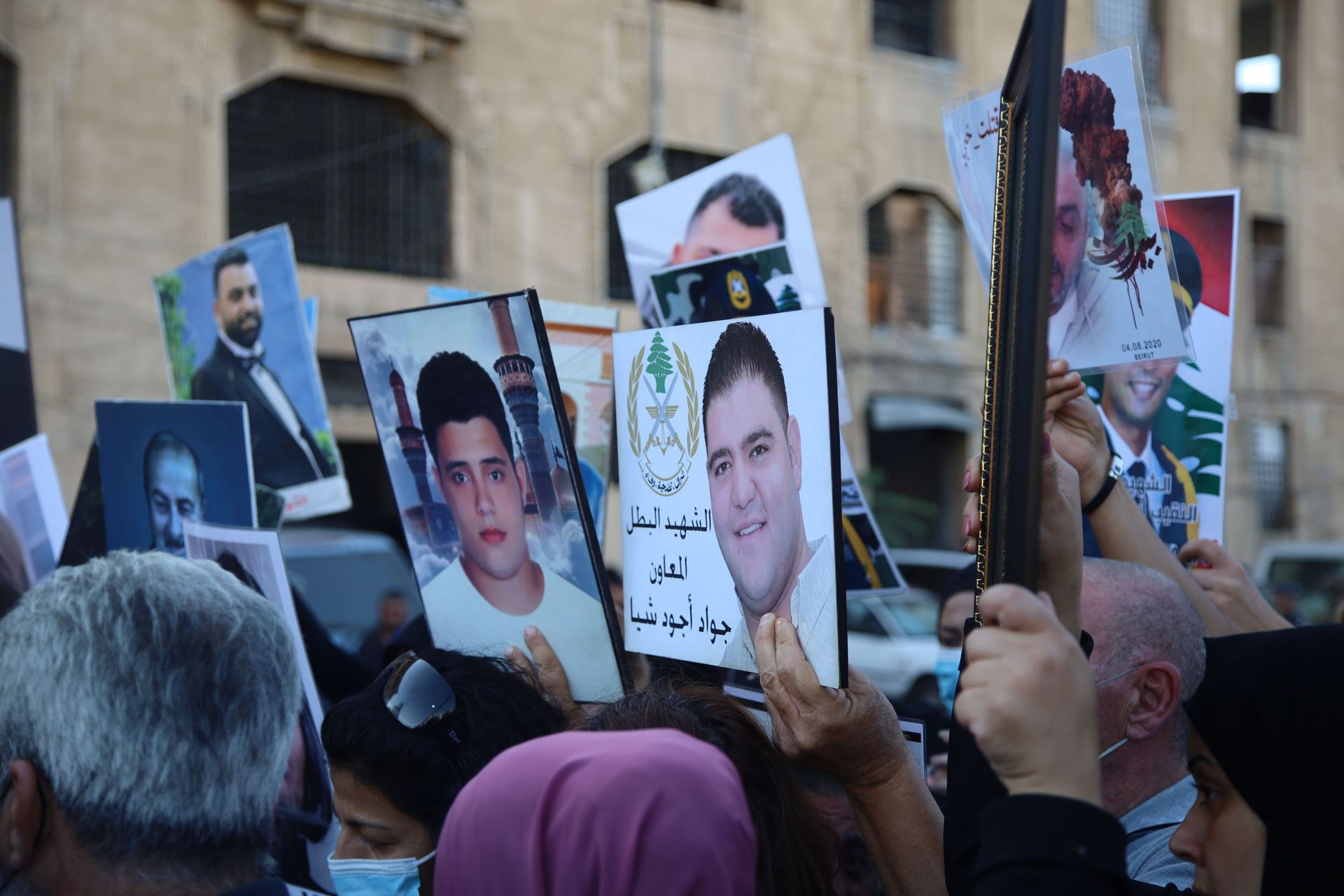 أهالي ضحايا انفجار مرفأ بيروت  قضيتنا قضية دم... ستكون لنا تحركات موجعة - سبوتنيك عربي, 1920, 23.11.2021