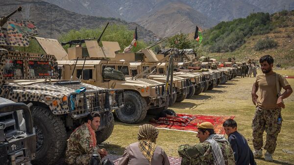 مدرعات أمريكية تستخدمها قوات الأمن الأفغانية قبل سيطرة حركة طالبان على الحكم - سبوتنيك عربي