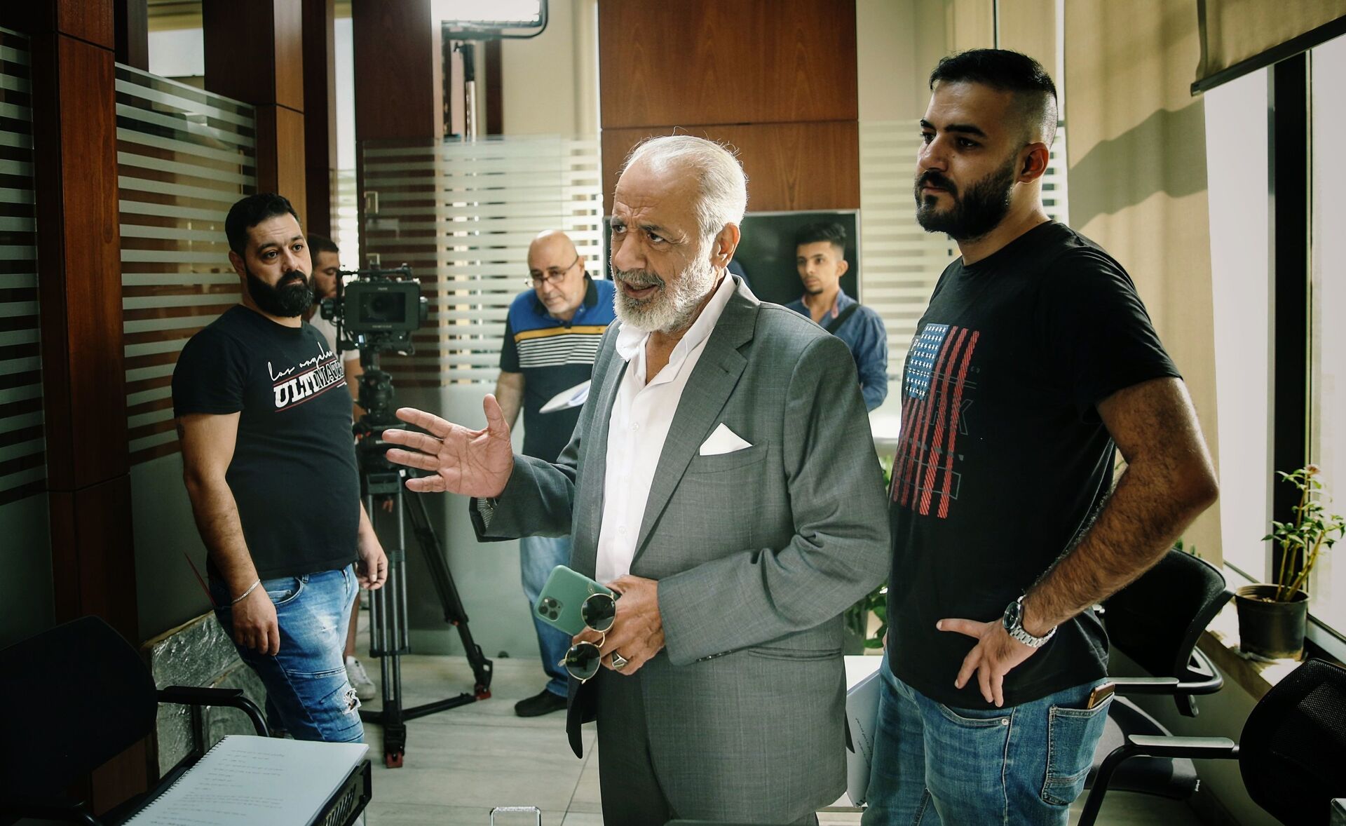 فريق تصوير مسلسل فيك أب السوري من بطولة أيمن زيدان وإخراج أحمد إبراهيم أحمد فريق تصوير مسلسل فيك أب السوري من بطولة أيمن زيدان وإخراج أحمد إبراهيم أحمد - سبوتنيك عربي, 1920, 23.11.2021