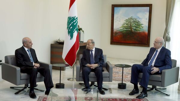  رئيس الحكومة اللبنانية نجيب ميقاتي يلتقي مع الرئيس اللبناني ميشال عون في قصر بعبدا، لبنان 13 سبتمبر 2021  - سبوتنيك عربي