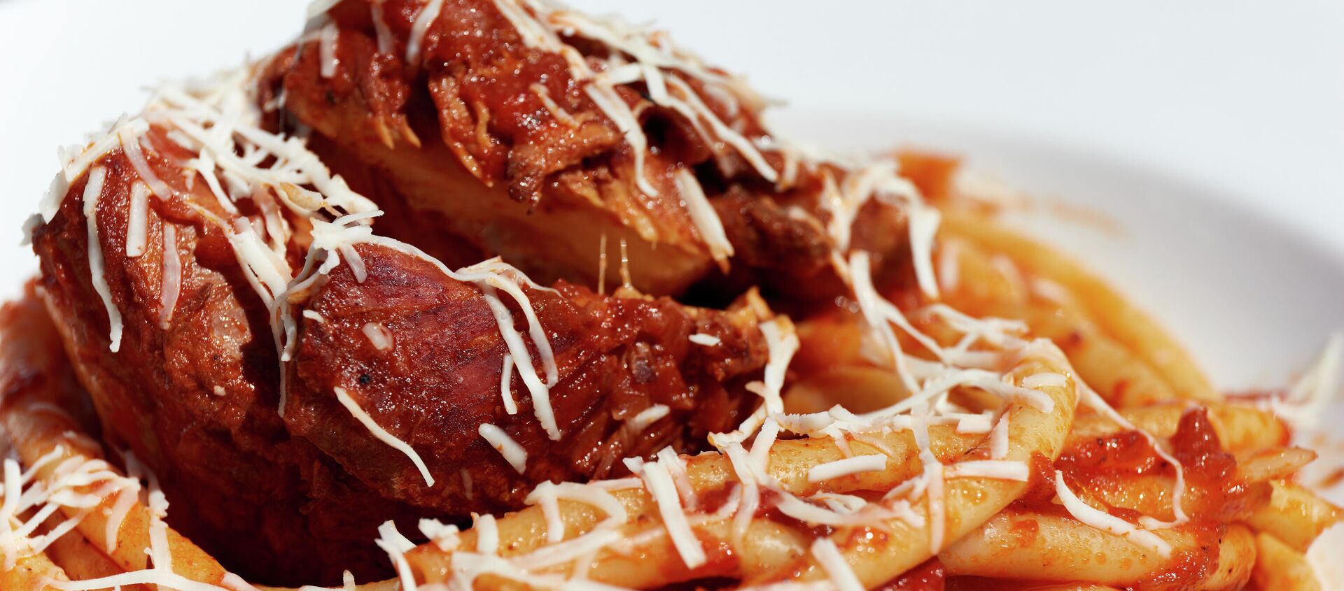 طبق باستيتسادا، من لحم العجل مع صلصة مرّة أو حلوة - سبوتنيك عربي, 1920, 14.11.2021