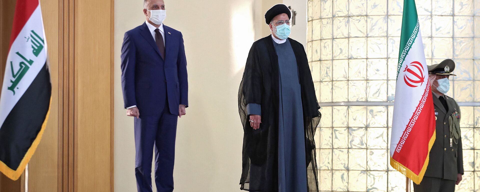 رئيس الوزراء العراقي مصطفى الكاظمي والرئيس الإيراني إبراهيم رئيسي في طهران - سبوتنيك عربي, 1920, 25.06.2022