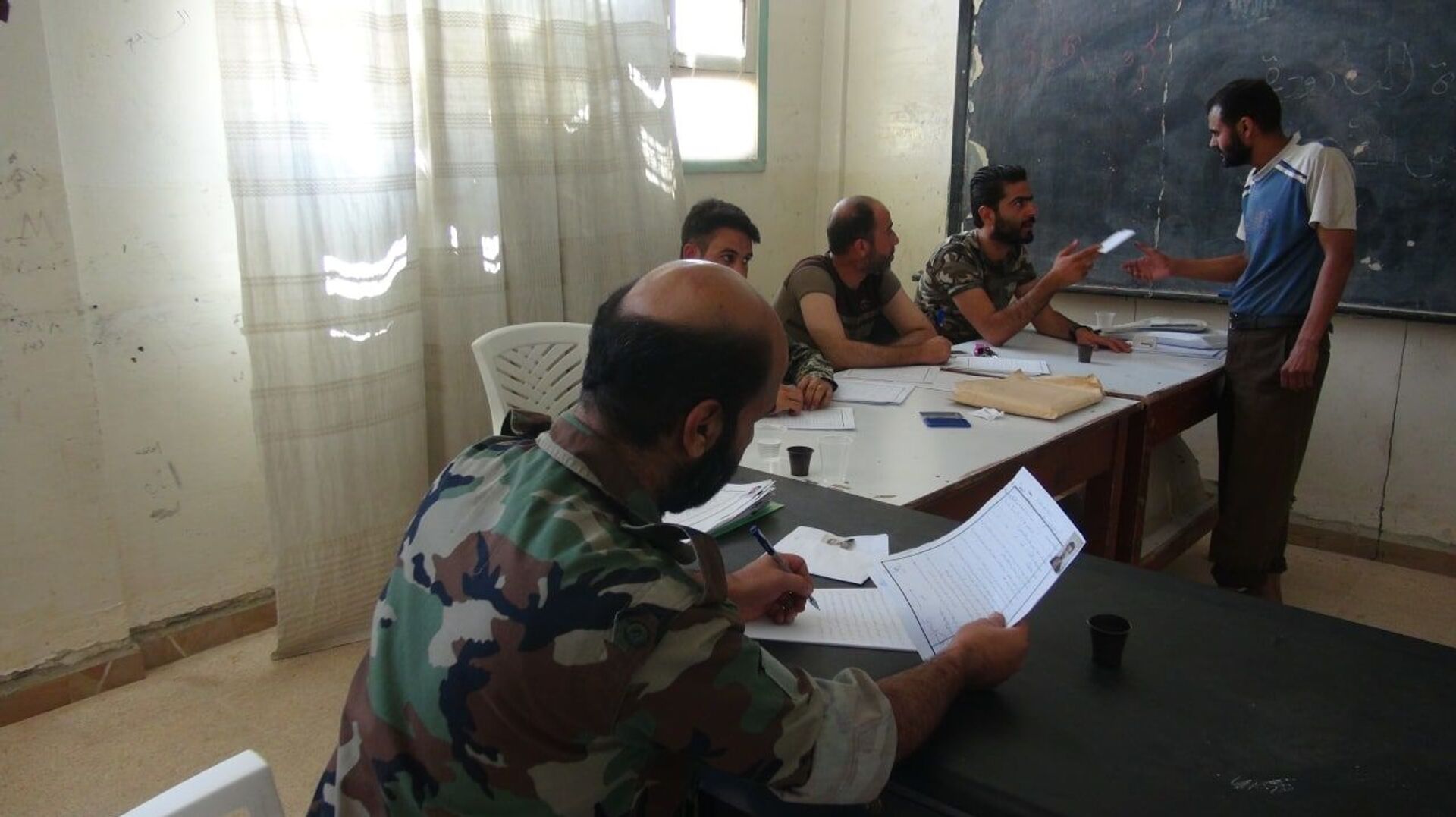 الجيش السوري يواصل انتشاره غرب درعا ويستعد لدخول (مزيريب وتلشهاب) - سبوتنيك عربي, 1920, 23.11.2021