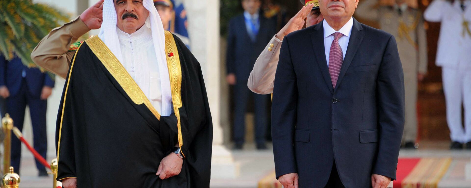 الرئيس المصري، عبد الفتاح السيسي، مع العاهل البحريني الملك حمد بن عيسى آل خليفة - سبوتنيك عربي, 1920, 18.04.2024