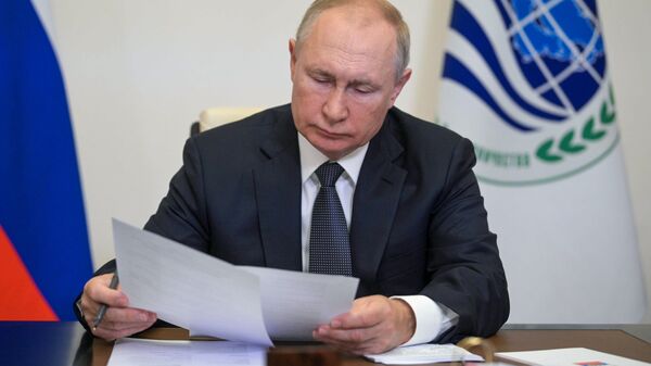 الرئيس الروسي فلاديمير بوتين خلال اجتماع قمة دول منظمة شنغهاي للتعاون - سبوتنيك عربي