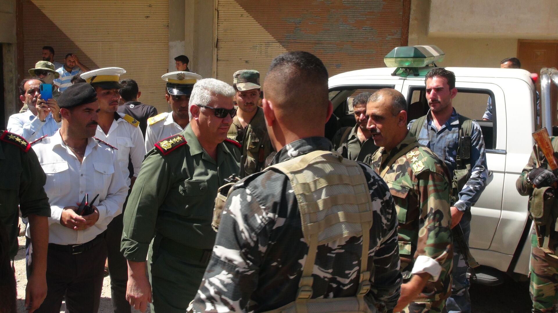 الجيش السوري ينتشر في طفس في بريف درعا، سوريا 20 سبتمبر 2021 - سبوتنيك عربي, 1920, 23.11.2021