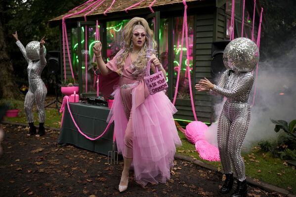 ملكة الحدائق دايزي في معرض تشيلسي الكبير للزهور في لندن، إنجلترا 20 سبتمبر 2021 - سبوتنيك عربي