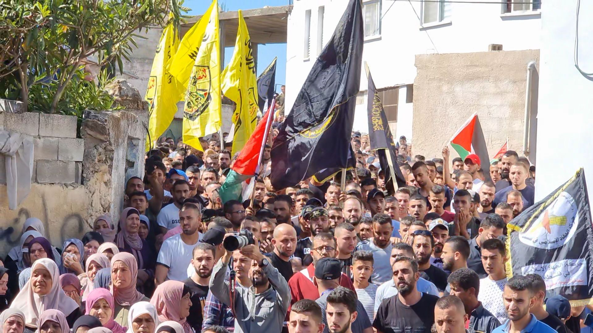 الفلسطينيون يشيعون خمسة شبان قضوا في عملية خاصة للجيش الاسرائيلي والفصائل الفلسطينية تتوعد بالرد - سبوتنيك عربي, 1920, 23.11.2021