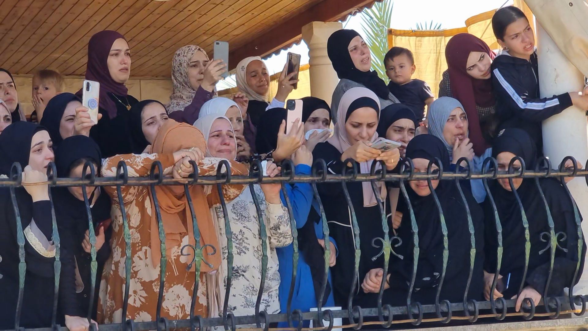 الفلسطينيون يشيعون خمسة شبان قضوا في عملية خاصة للجيش الاسرائيلي والفصائل الفلسطينية تتوعد بالرد - سبوتنيك عربي, 1920, 23.11.2021