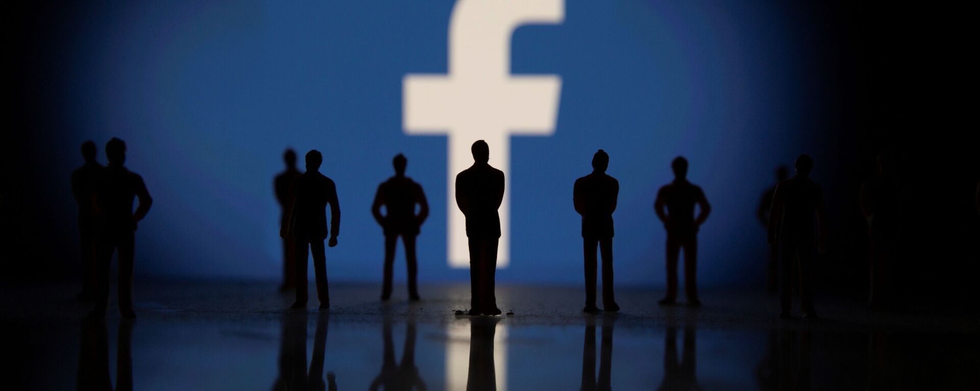 فيسبوك يعلن عودة خدمة تطبيقات المنصة إلى العمل - سبوتنيك عربي, 1920, 04.10.2021