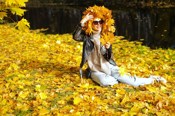 فتاة في منتره كوسكوفو في موسكو. - سبوتنيك عربي