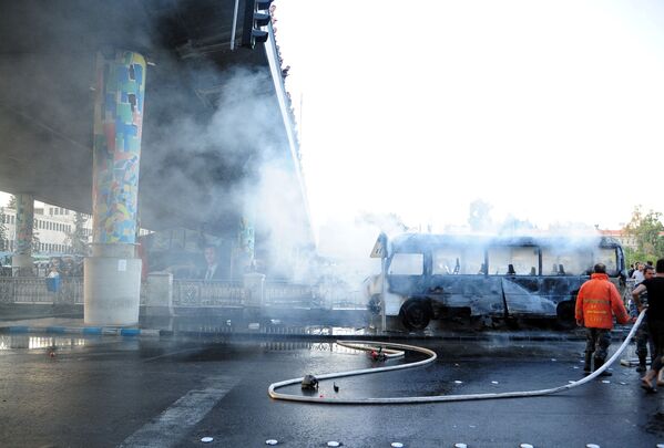 تفجير يستهدف حافلة مبيت عسكري في دمشق، سوريا 20 أكتوبر 2021 - سبوتنيك عربي