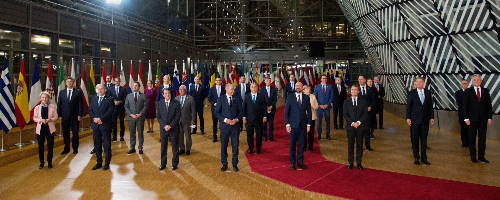 قمة زعماء الدول الأعضاء في الاتحاد الأوروبي في بروكسل، بلجيكا 21 أكتوبر 2021 - سبوتنيك عربي, 1920, 23.06.2022