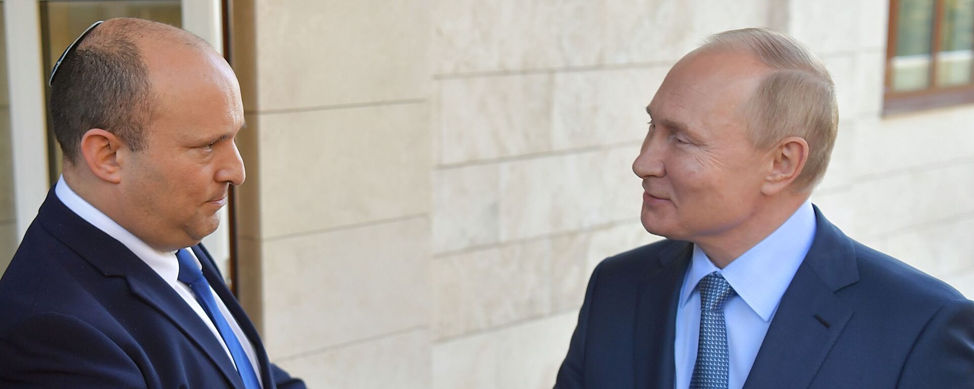 الرئيس الروسي فلاديمير بوتين خلال استقباله رئيس الوزراء الإسرائيلي نفتالي بينيت - سبوتنيك عربي, 1920, 05.02.2023
