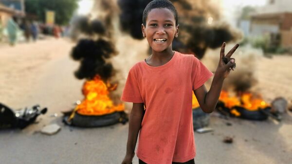 مظاهرات في شوارع مدينة الخرطوم، السودان 25 أكتوبر 2021 - سبوتنيك عربي