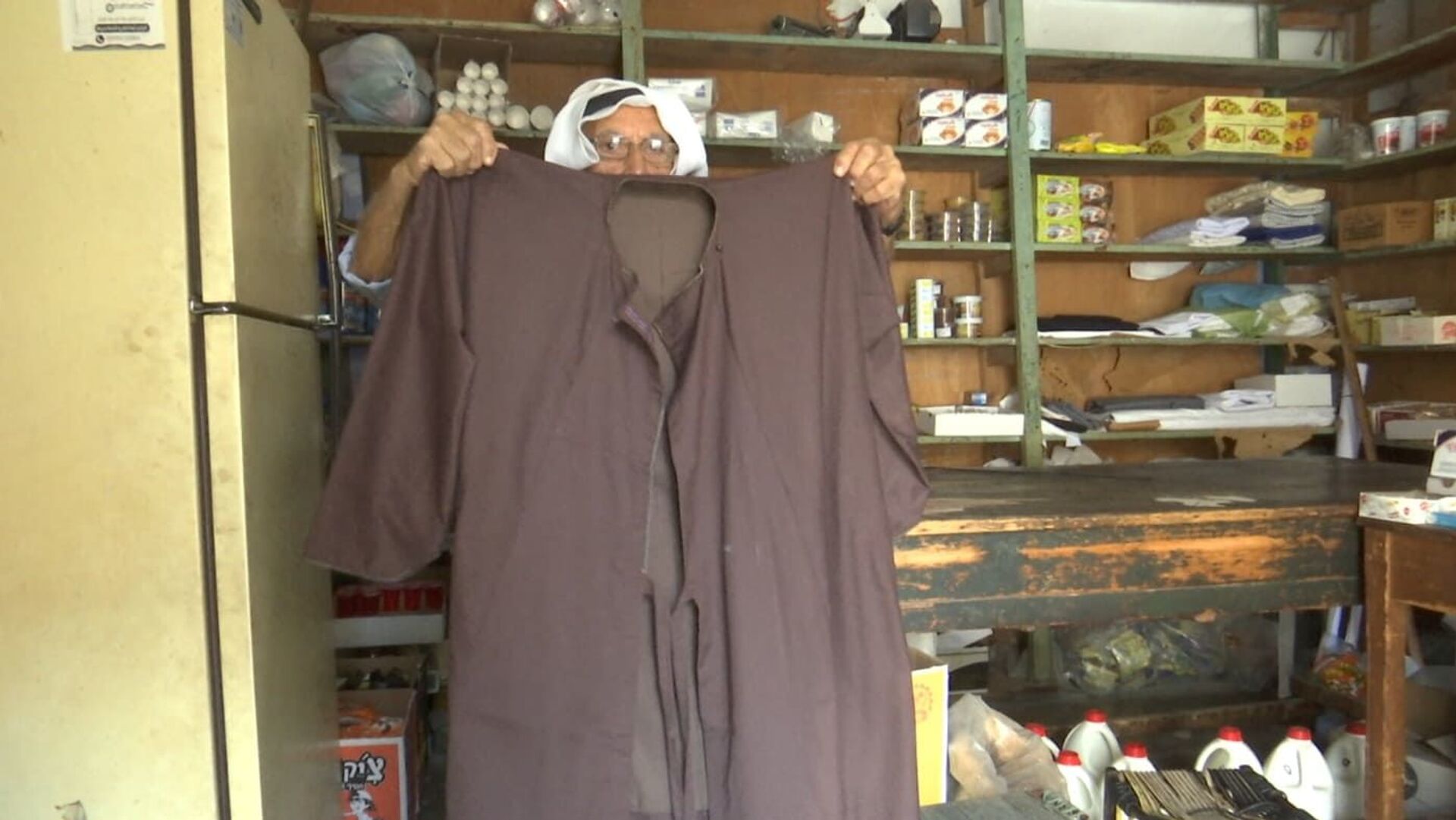 الفلسطيني، محمود يوسف، خياط اللباس التقليدي القمباز، طولكرم، فلسطين - سبوتنيك عربي, 1920, 23.11.2021
