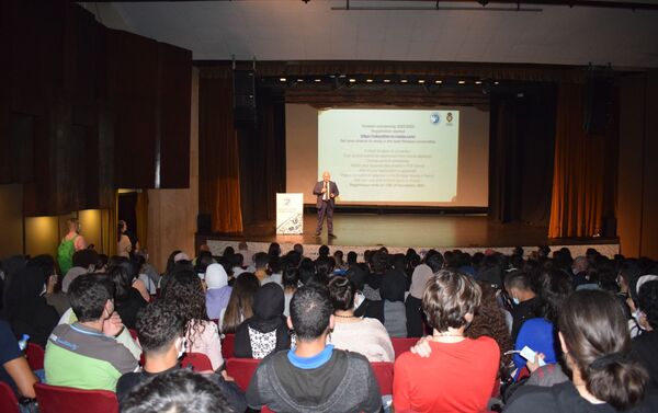 معرض الجامعات الروسية في بيروت، روسيا 2 نوفمبر 2021 معرض الجامعات الروسية في بيروت، روسيا 2 نوفمبر 2021 - سبوتنيك عربي