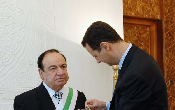 الرئيس السوري بشار الأسد والفنان صباح فخري - سبوتنيك عربي