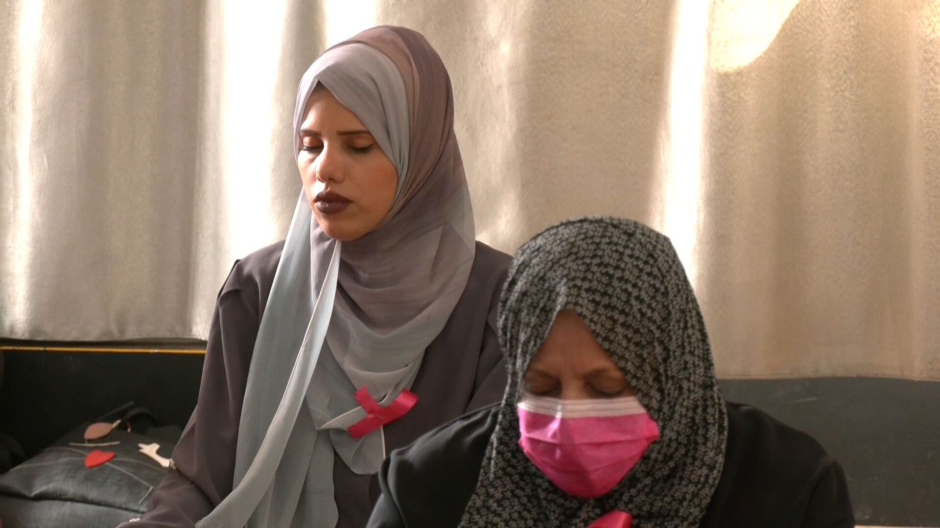 اليوغا تساعد مريضات السرطان وناجيات في غزة من التغلب على أوجاعهن  - سبوتنيك عربي, 1920, 23.11.2021