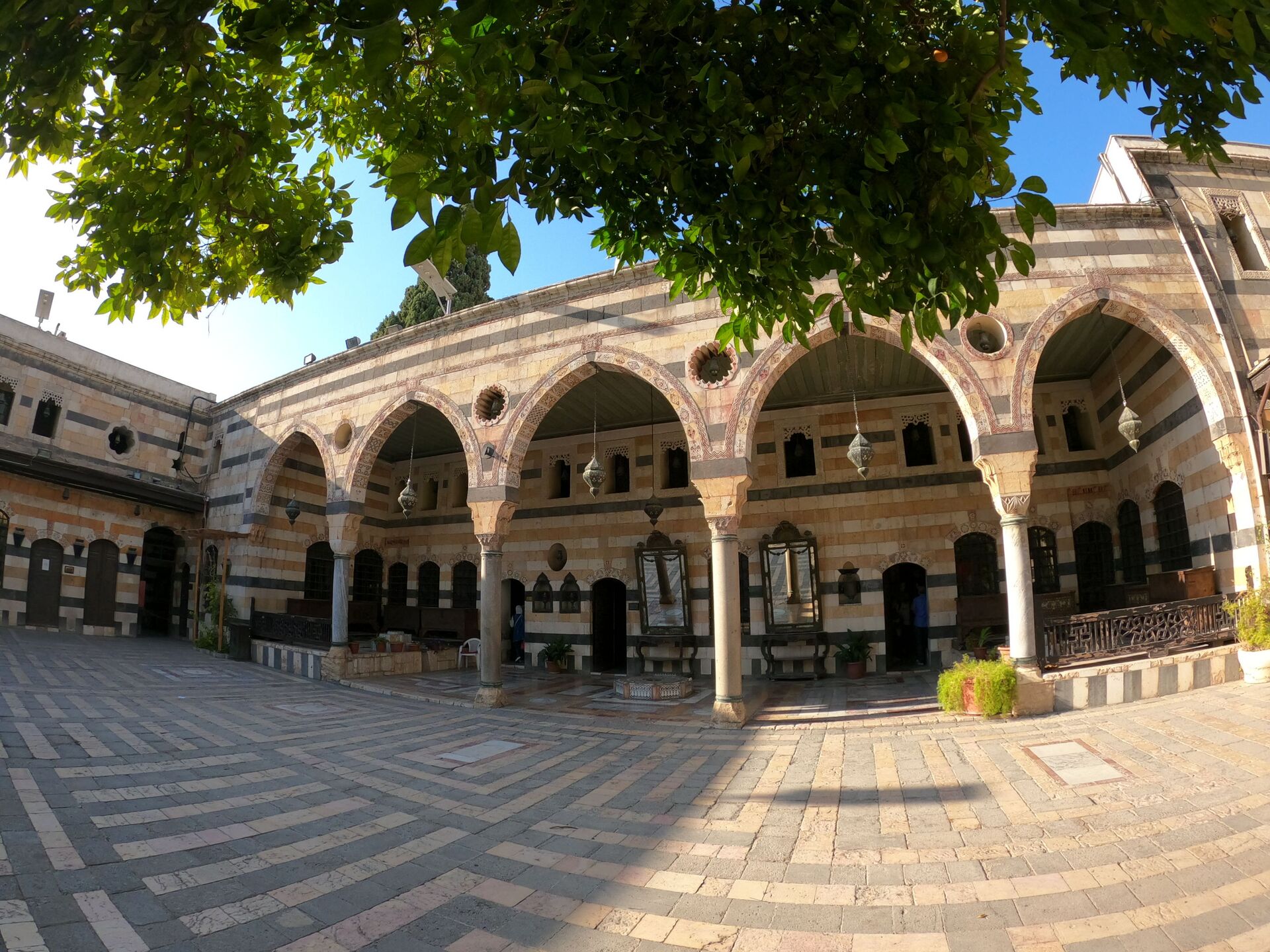 بيوت دمشق القديمة تصيخ السمع لأنغام الـ (هاند بان) - سبوتنيك عربي, 1920, 23.11.2021