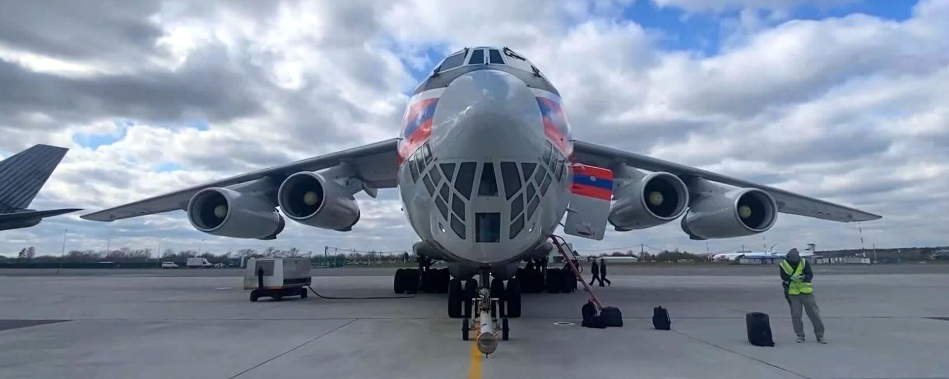 طائرة روسية تحمل مساعدات إنسانية - سبوتنيك عربي, 1920, 10.02.2023