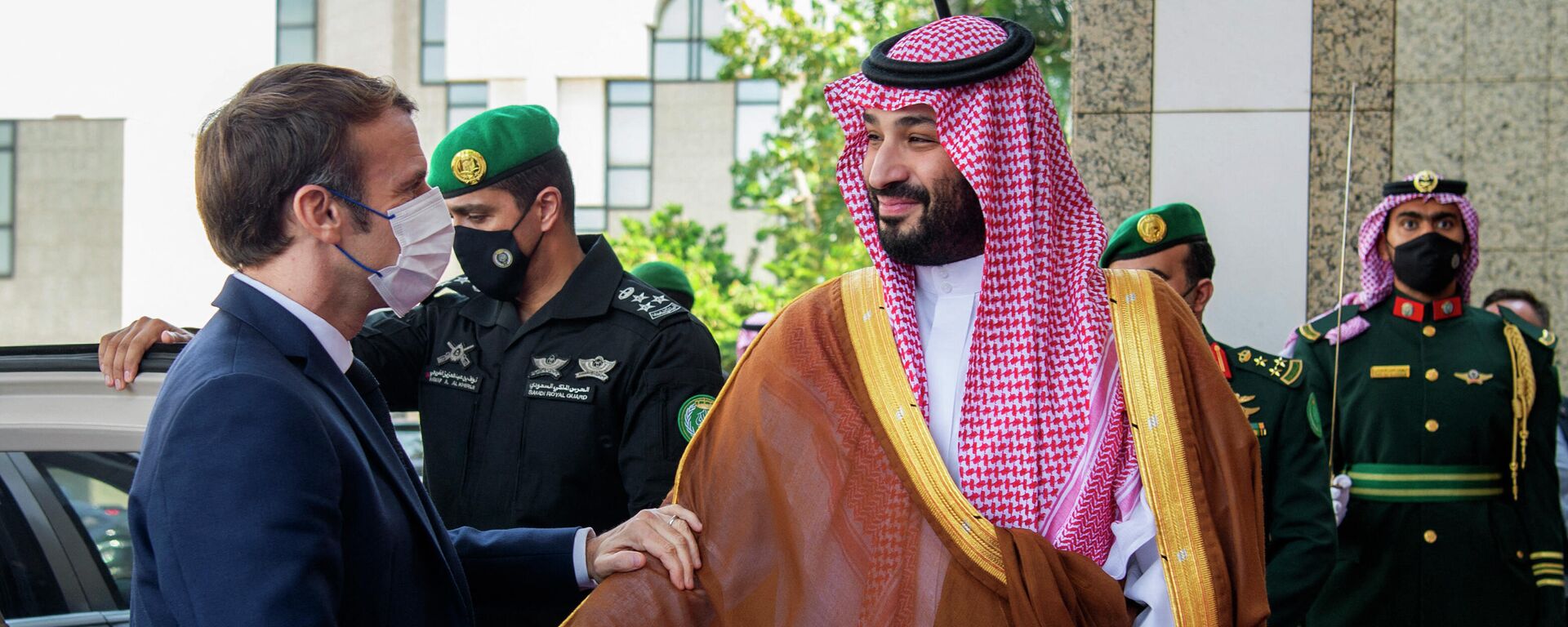 ولي العهد السعودي الأمير محمد بن سلمان يستقبل الرئيس الفرنسي إيمانويل ماكرون في جدة - سبوتنيك عربي, 1920, 27.03.2023