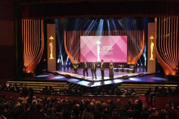 توزيع جوائز الأفلام في مهرجان القاهرة السينمائي - سبوتنيك عربي