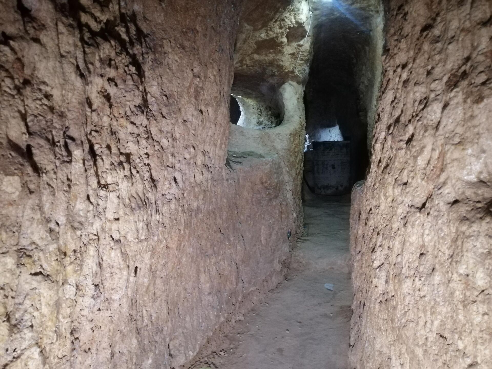 كنيسة أم الزنار، أقدم الكنائس المحفورة تحت الأرض، سوريا - سبوتنيك عربي, 1920, 09.12.2021