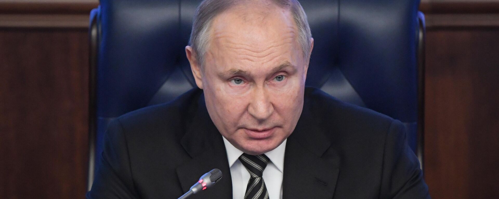 القائد الأعلى، الرئيس الروسي فلاديمير بوتين يشارك في الاجتماع الموسع النهائي لمجلس الدفاع الروسية في موسكو، روسيا 21 ديسمبر 2021 - سبوتنيك عربي, 1920, 10.02.2022