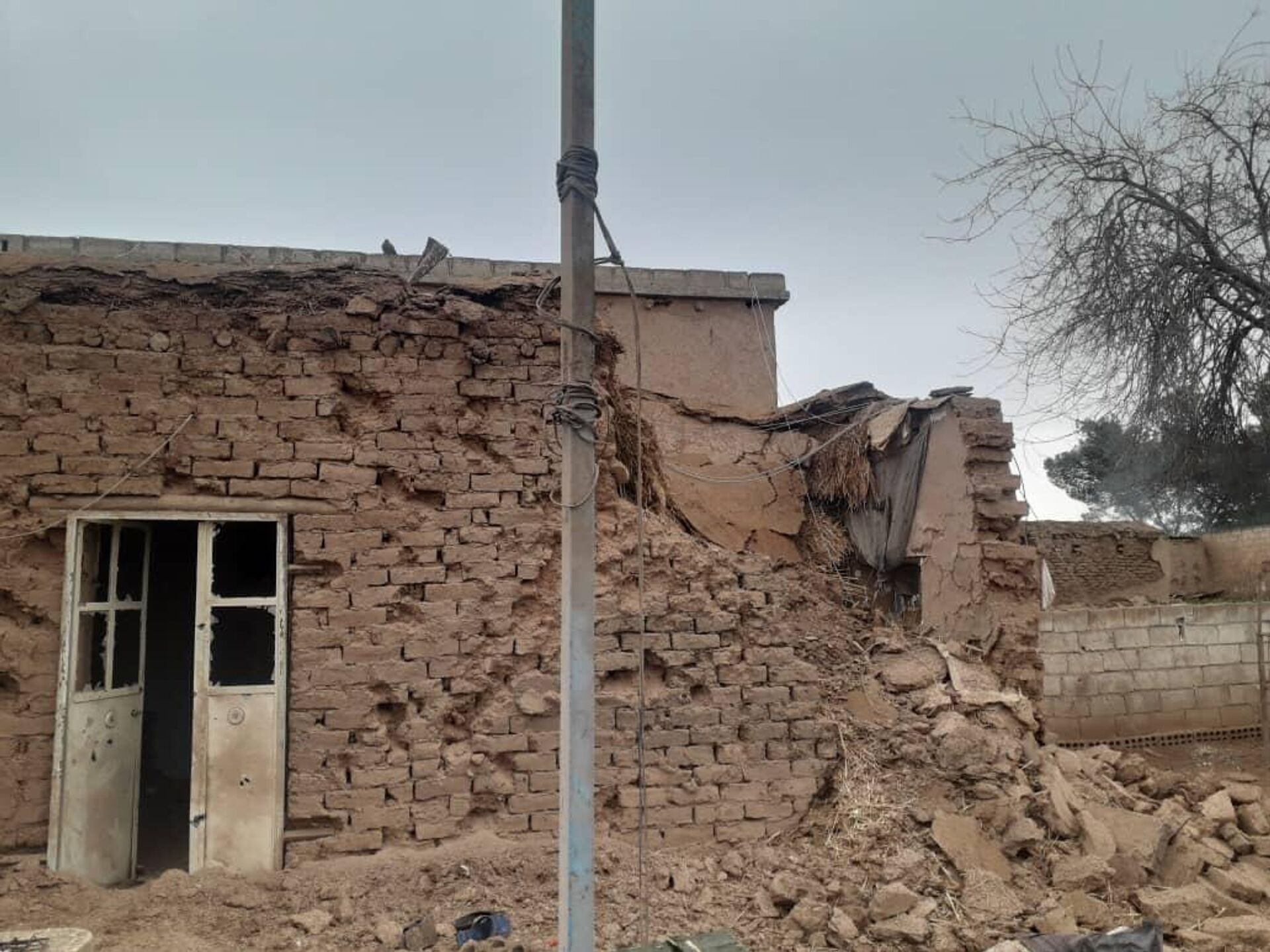 نزوح المدنيين من ساحات المعارك الدائرة بين التنظيمات الكرديةوالتركمانية شرقي سوريا
 - سبوتنيك عربي, 1920, 23.12.2021