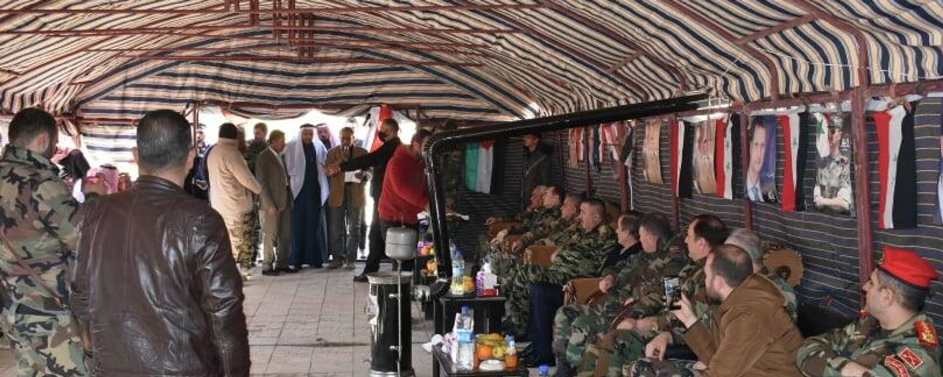 25 ألفا يسلمون أنفسهم للجيش السوري بينهم مئات المسلحين الموالين للجيش الأمريكي - سبوتنيك عربي, 1920, 04.01.2022