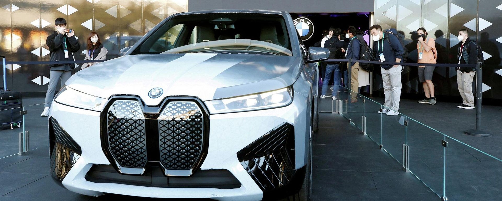 سيارة BMW iX Flow القادرة على تغيير لونها في معرض CES 2022، لاس فيغاس ، نيفادا، أمريكا، 6 يناير/ كانون الثاني 2022 - سبوتنيك عربي, 1920, 07.01.2022