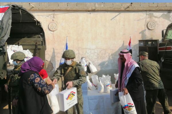 الجيش الروسي يدعم صمود سكان شرقي سوريا في وجه تحديات الحصار الأمريكي  - سبوتنيك عربي