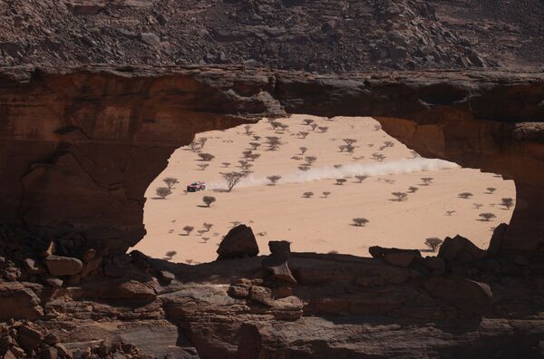 المرحلة 10 من رالي داكار السعودية 2022 - وادي الدواسر إلى بيشة، المملكة العربية السعودية، 12 يناير 2022  - سبوتنيك عربي