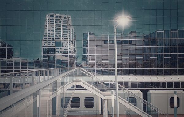 صورة اللمعان وقت الليل (لا يوجد وقتاً متأخراً لالتقاط صور جميلة للفن المعماري الهولندي) للمصور الهولندي باتي جون، الذي ترشح لنهائي مسابقة فن البناء  لعام 2021 - سبوتنيك عربي