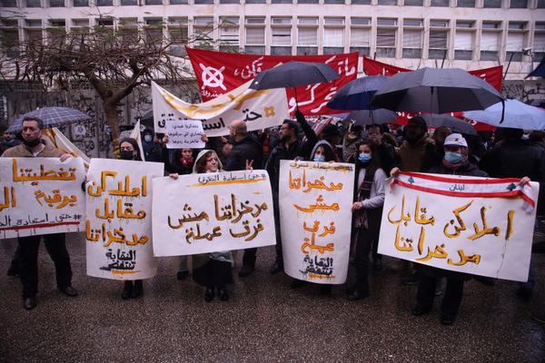 تظاهرة حاشدة في بيروت لاسترجاع أموال المودعين تظاهرة حاشدة في بيروت لاسترجاع أموال المودعين - سبوتنيك عربي
