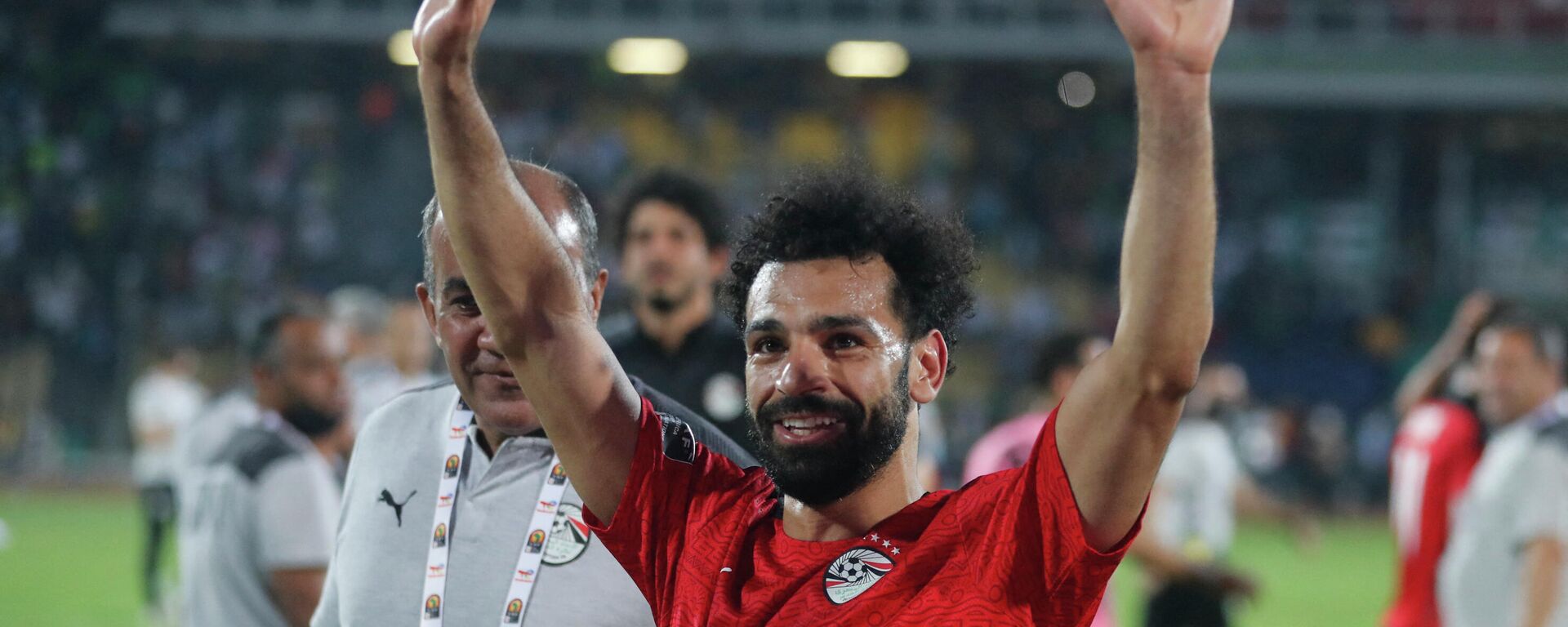 محمد صلاح يحصل على لقب أفضل لاعب في مباراة المنتخب المصري مع نظيره المغربي، ضمن الدور ربع النهائي من بطولة كأس الأمم الإفريقية لكرة القدم. - سبوتنيك عربي, 1920, 03.02.2022