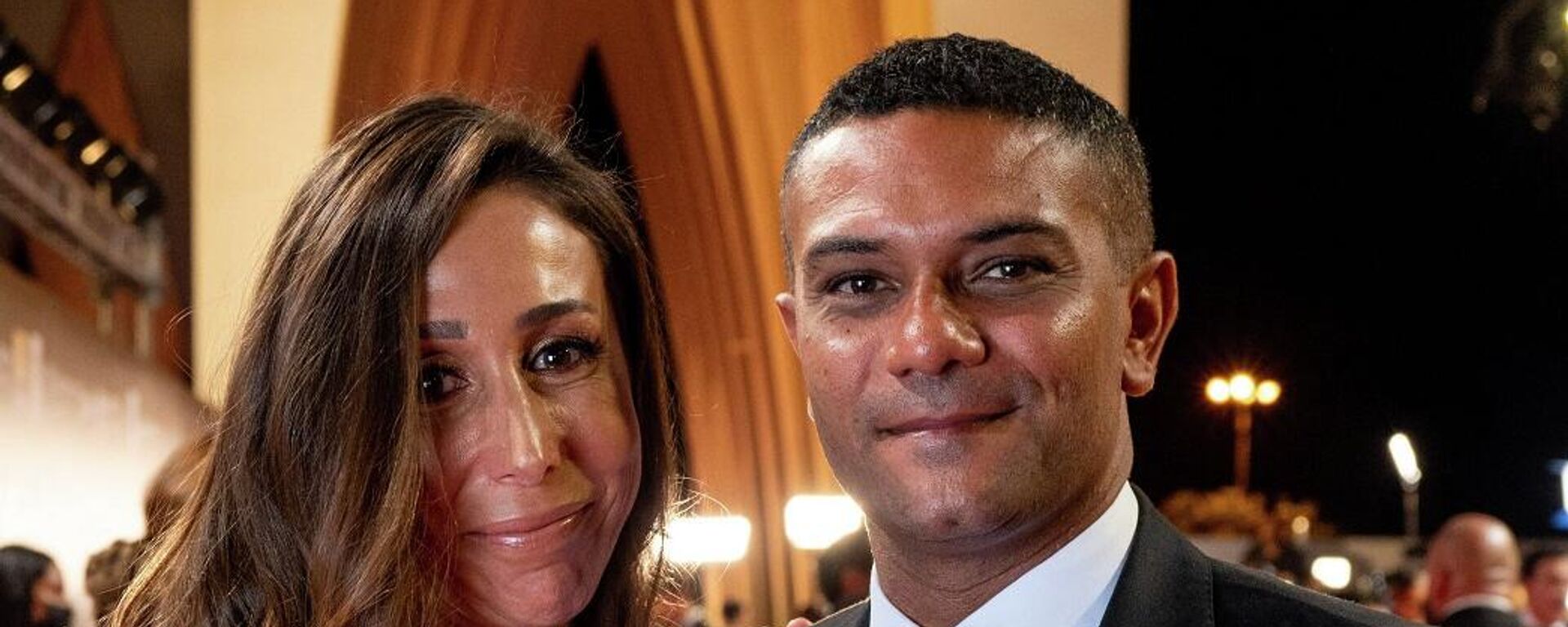 الفنان المصري، آسر ياسين، مع زوجته، كنزي عبد الله، في مهرجان الجونة السينمائي 2021 - سبوتنيك عربي, 1920, 31.01.2022