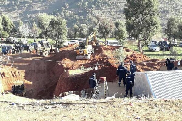 جهود إنقاذ الطفل المغربي ريان الذي سقط في بئر على عمق أكثر من 30 مترا - سبوتنيك عربي