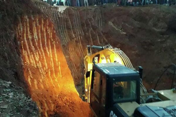 جهود إنقاذ الطفل المغربي ريان الذي سقط في بئر على عمق أكثر من 30 مترا - سبوتنيك عربي