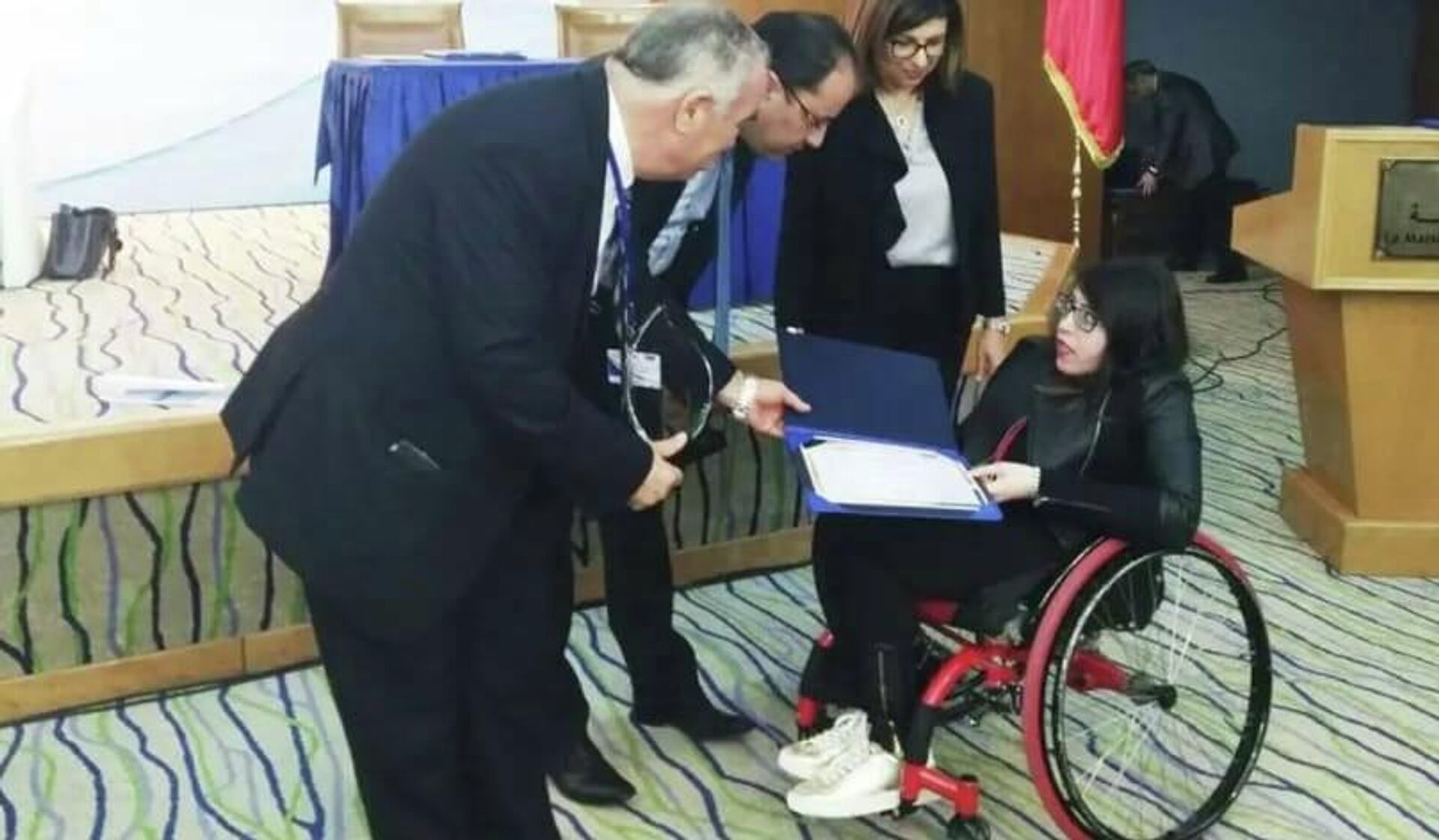 تونسية تخترع سيارة كهربائية مهيأة لنقل ذوي الإعاقة - سبوتنيك عربي, 1920, 13.02.2022