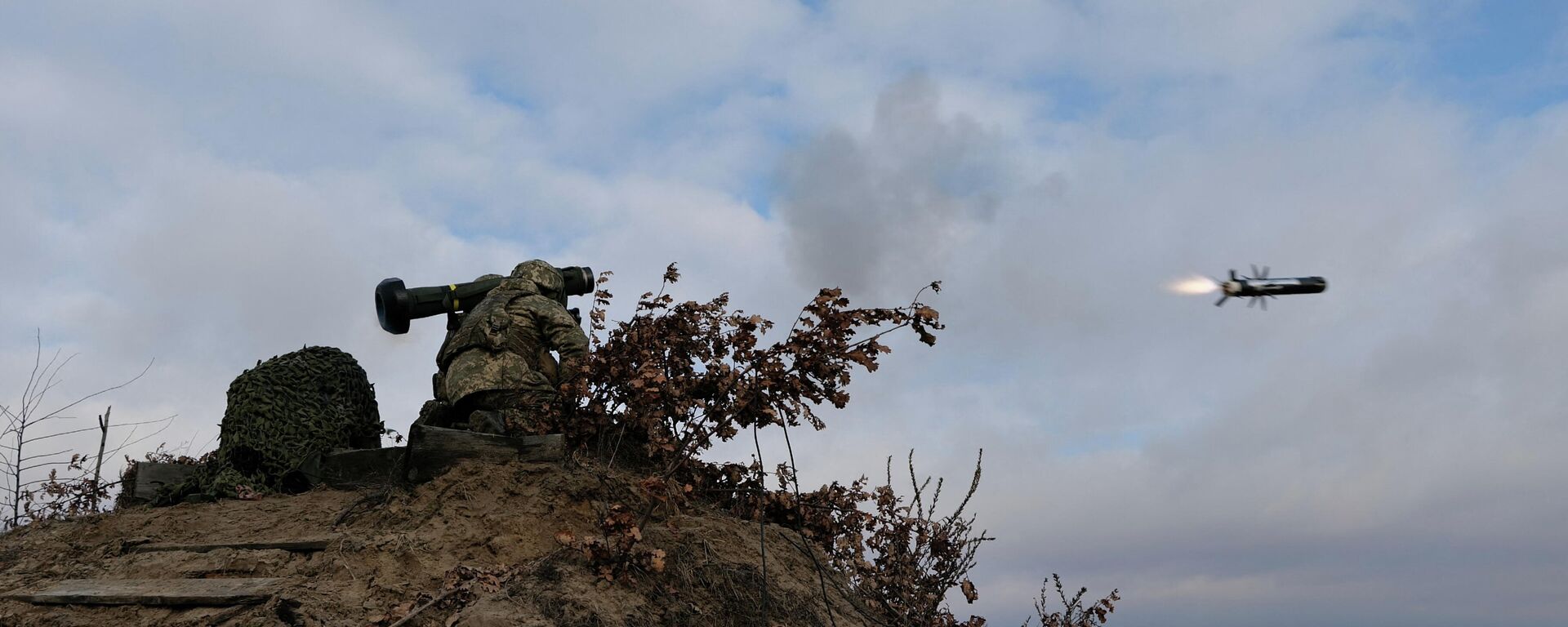 تعزيزات وتدريبات قوات الجيش الأوكراني في موقع غير معلوم، أوكرانيا 18 فبراير 2022
 - سبوتنيك عربي, 1920, 20.02.2022