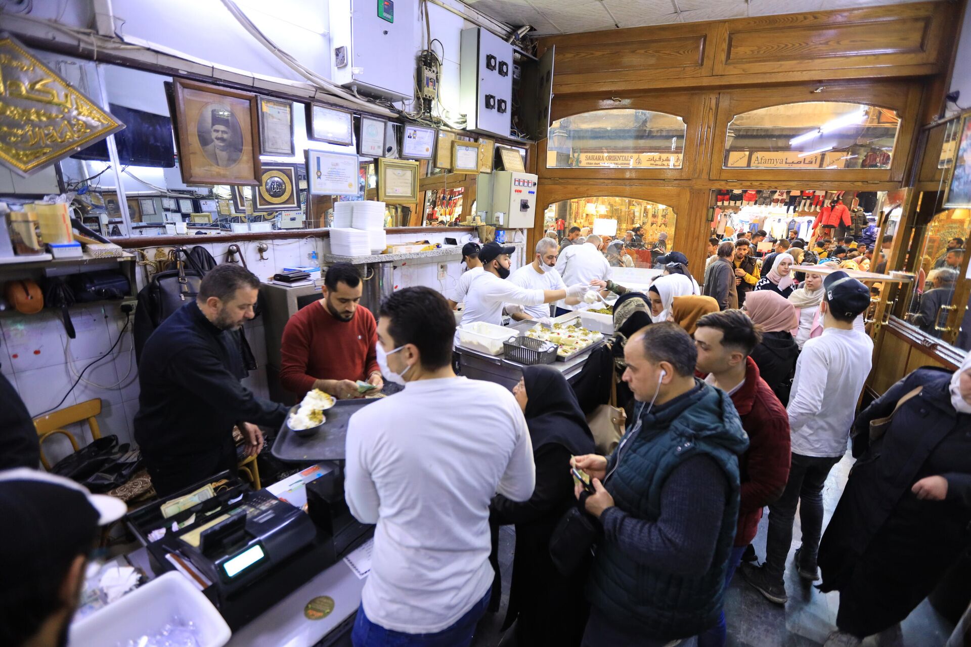 بكداش أقدم متجر للبوظة العربية في العالم بكداش أقدم متجر للبوظة العربية في العالم - سبوتنيك عربي, 1920, 04.03.2022