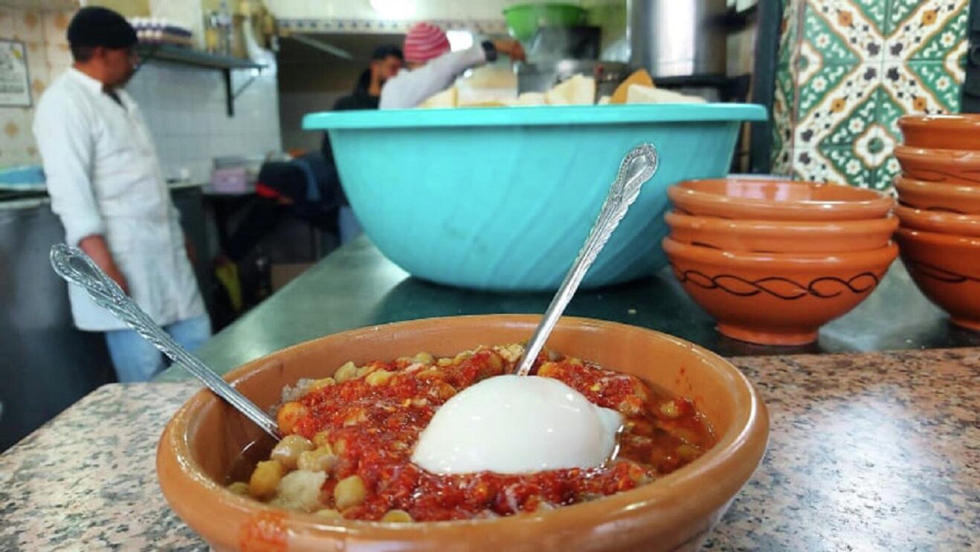 اللبلابي، أكلة شعبية شهيرة في تونس اللبلابي، أكلة شعبية شهيرة في تونس - سبوتنيك عربي, 1920, 05.03.2022