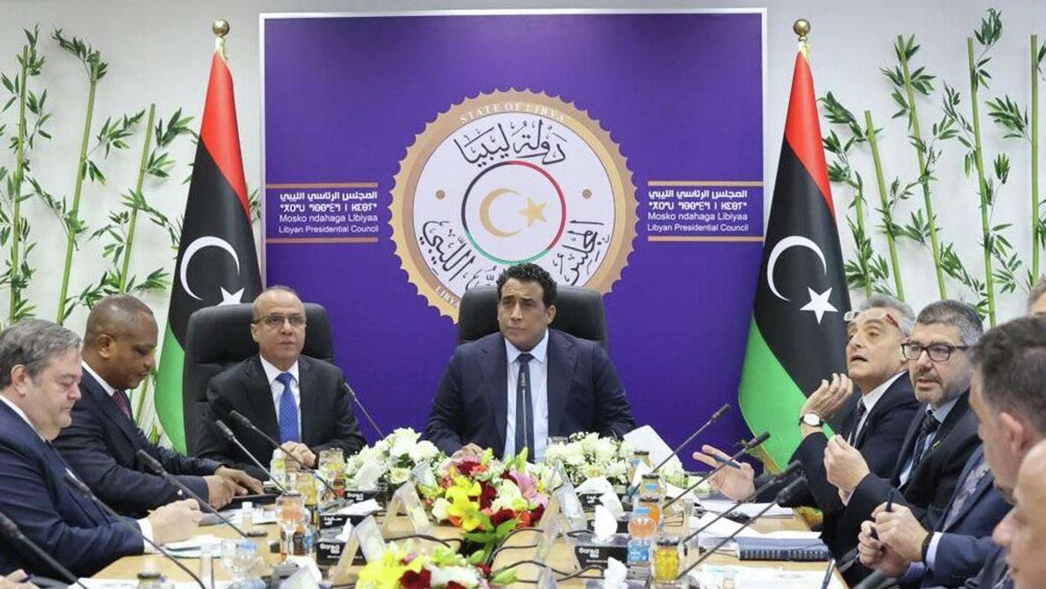 عضوان في المجلس الرئاسي الليبي يؤكدان تمسكهما بالتوافق السياسي ويرفضان التفرد بالقرار
